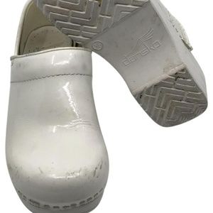 Dansko White Unisex Mules/Clogs Size 36